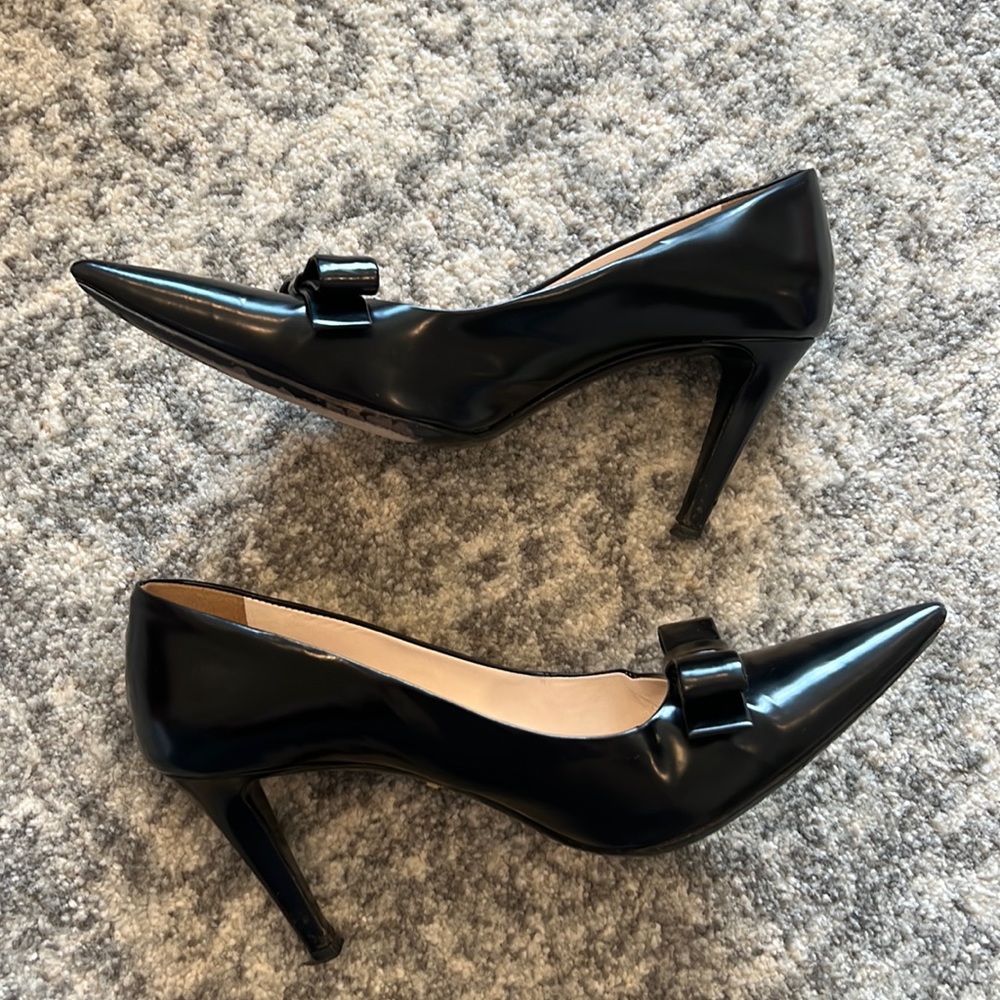 Prada Black Patent Leather Bow Pointed Toe Pumps Size 38 - Picture 7 of 14